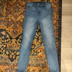 Abercrombie & Fitch Blue High Rise Skinny Jeans